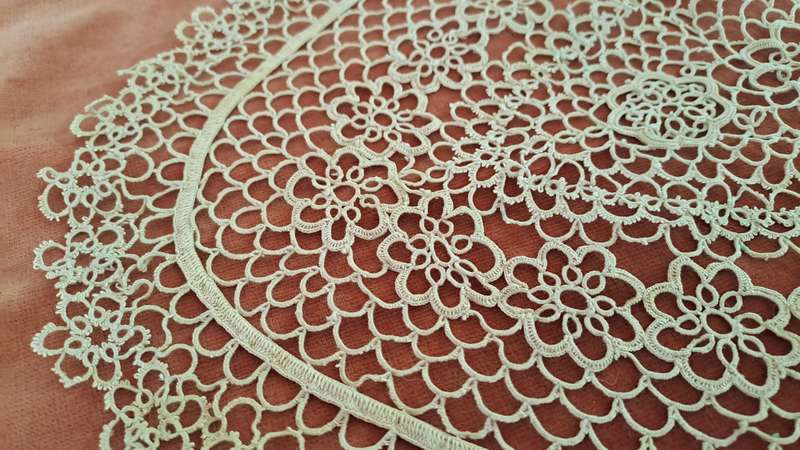 Large, oval tatted doily 46 x 32 cm ecru colour