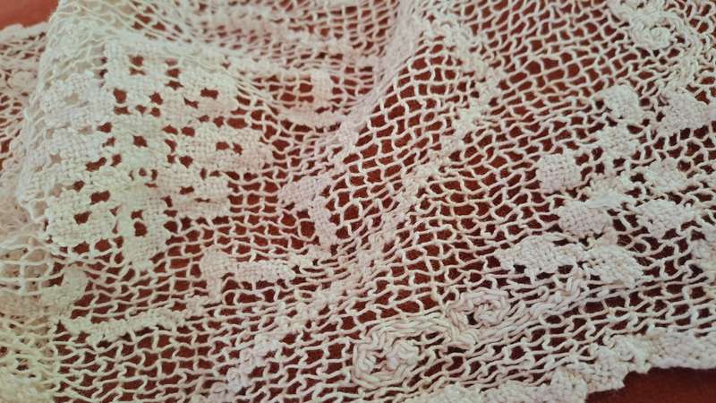 Knotted lace doilies  20cm and 35cm cream colour