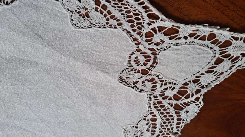 Hand made lace tray cloth 36 x 50cm
