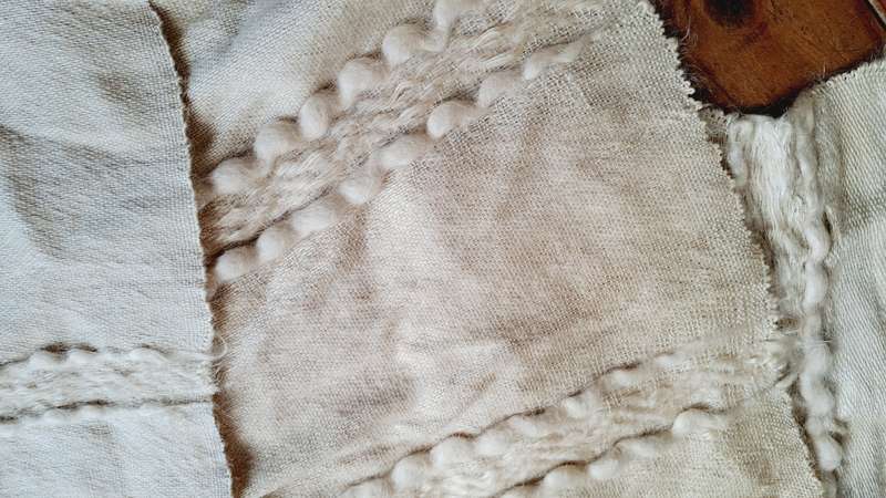 3 mohair table runners - cream +/- 88 cm x 42 cm