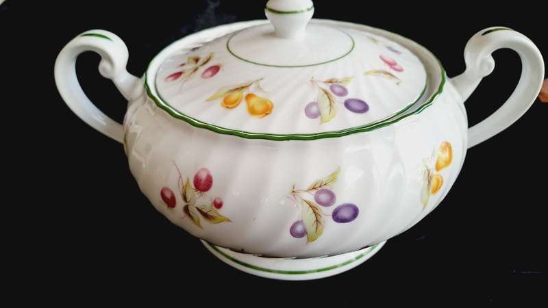 Large Wiesenthal pot with handles - 29cm across and 16cm high