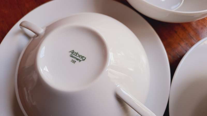 3 Arzberg soup bowls and 2 saucer stands