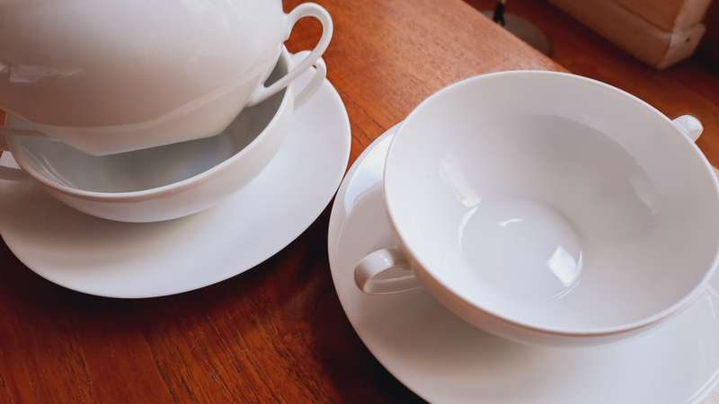 3 Arzberg soup bowls and 2 saucer stands
