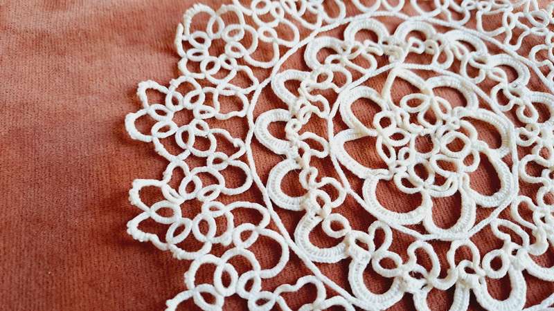 Sall tatted doily 16cm white colour