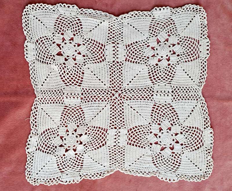 Beige crochet square - 30 x 30 cm