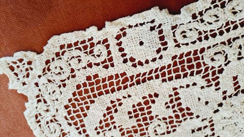 Small, hand knotted mat - 26 x 16cm