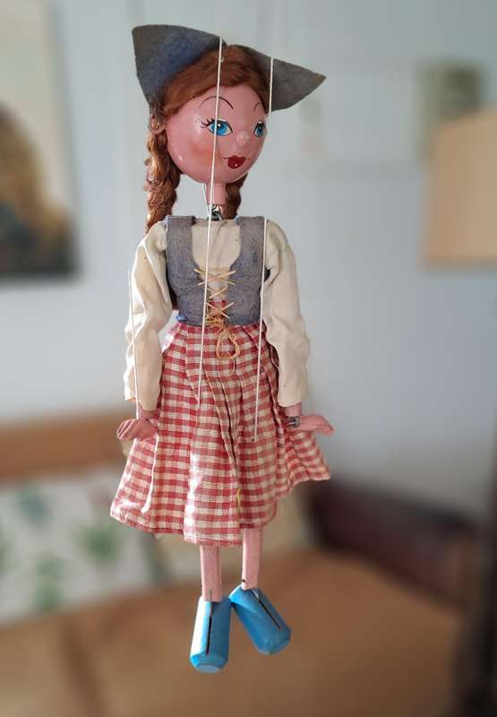 Vintage pelham puppet marionette - Dutch girl
