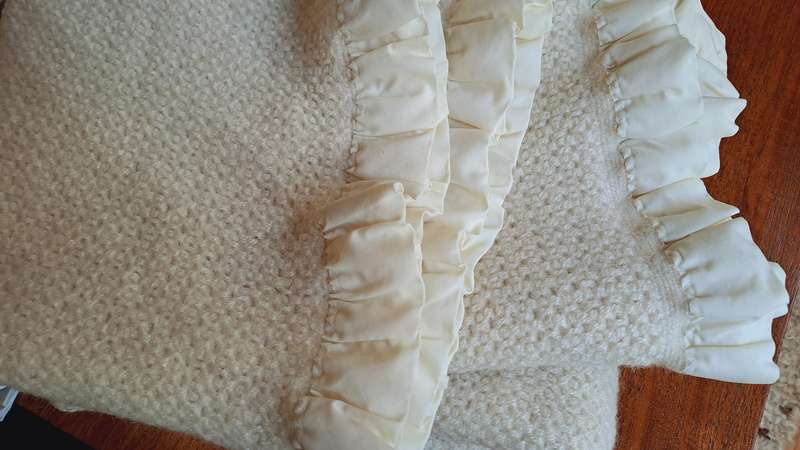 Waverley blanket -  pure wool - pale yellow - 170 x 150cm