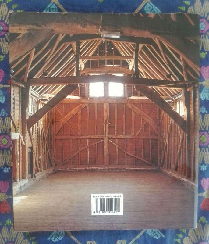 Barns - Living in Converted and Reinvented Spaces