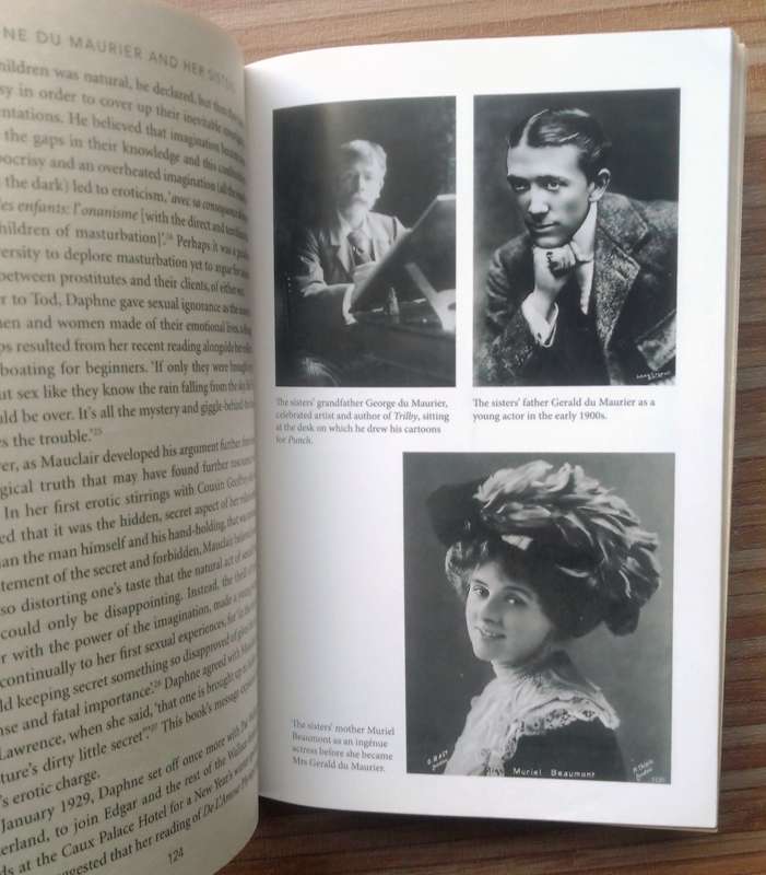 Daphne du Maurier and Her Sisters by Jane Dunn
