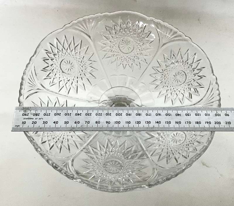 Attractive glass Tazza - perfect for entertaining!