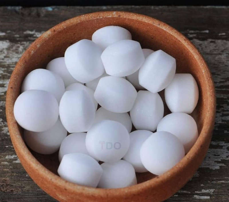 Investify Moth Balls 1kg bag Napthalene Camphor