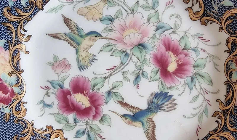 Blue bird and floral pattern decorative plate - collectibles - vintage home decor.