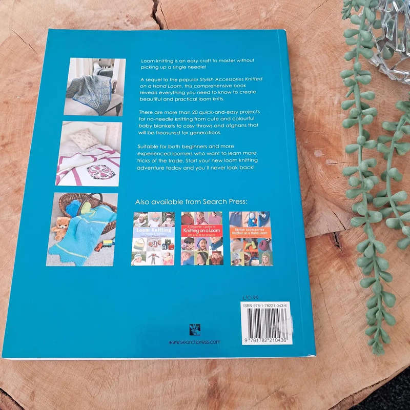 Loom Knitted Throws Paperback  by Isela Phelps