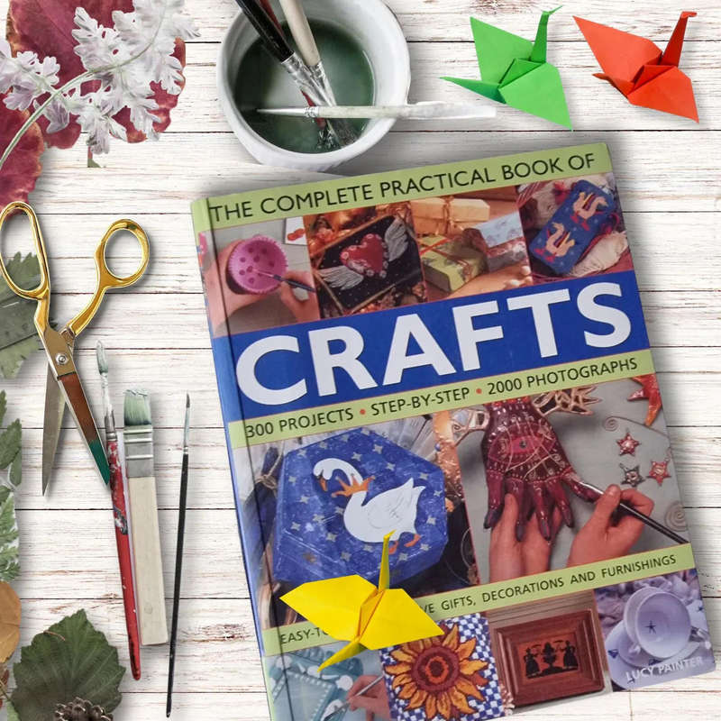 The Complete Practical Book of Crafts (Paperback) by Lucy Painter