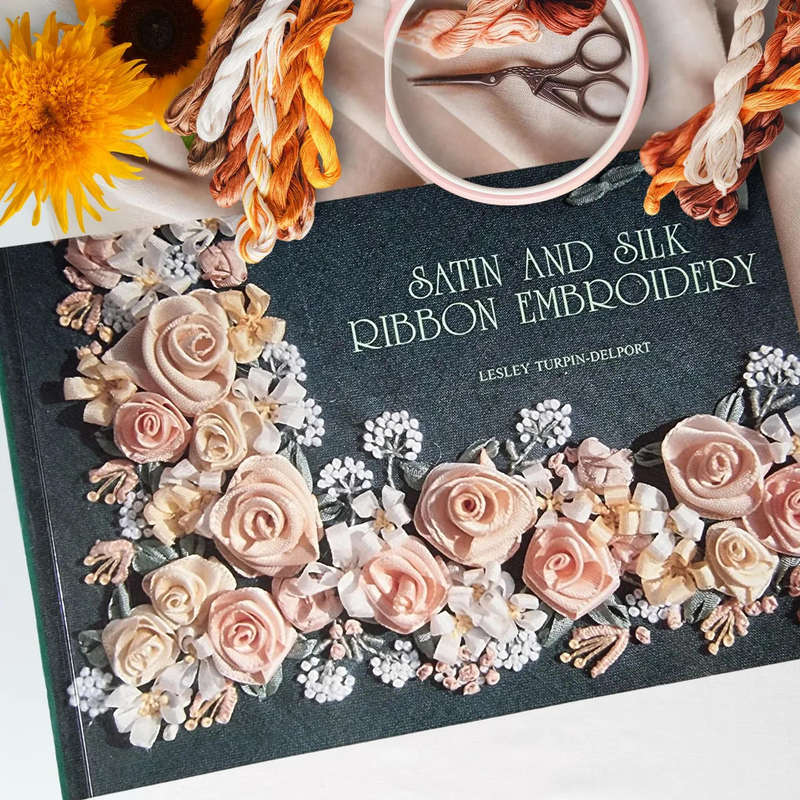 Satin & Silk Ribbon Embroidery By Lesley Turpin-Delport