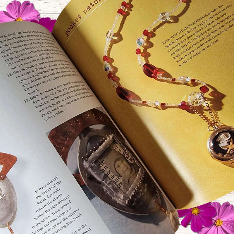 Mixed-Media Collage Jewelry: New Directions in Memory Jewelry by Janette Schuster