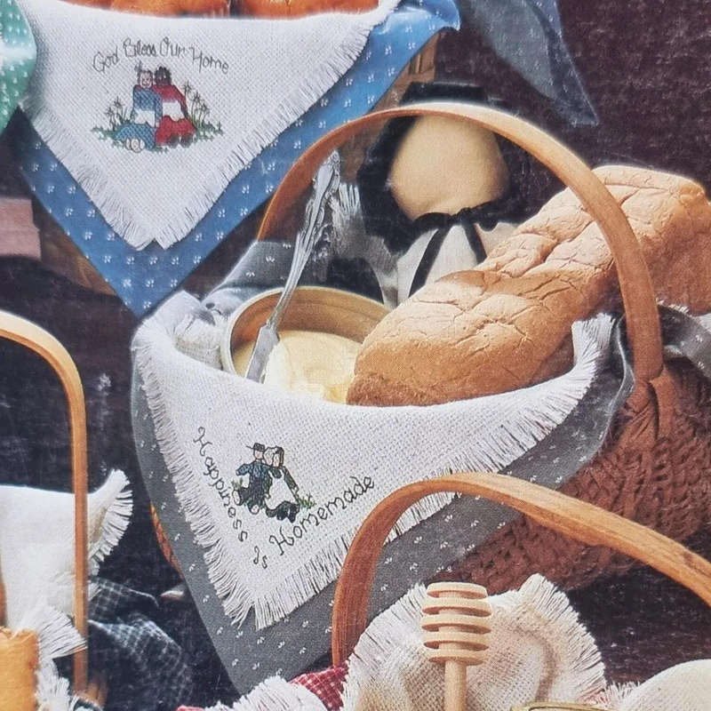 Leisure Arts - Bread Cloths Southern Style - Leaflet 598 -