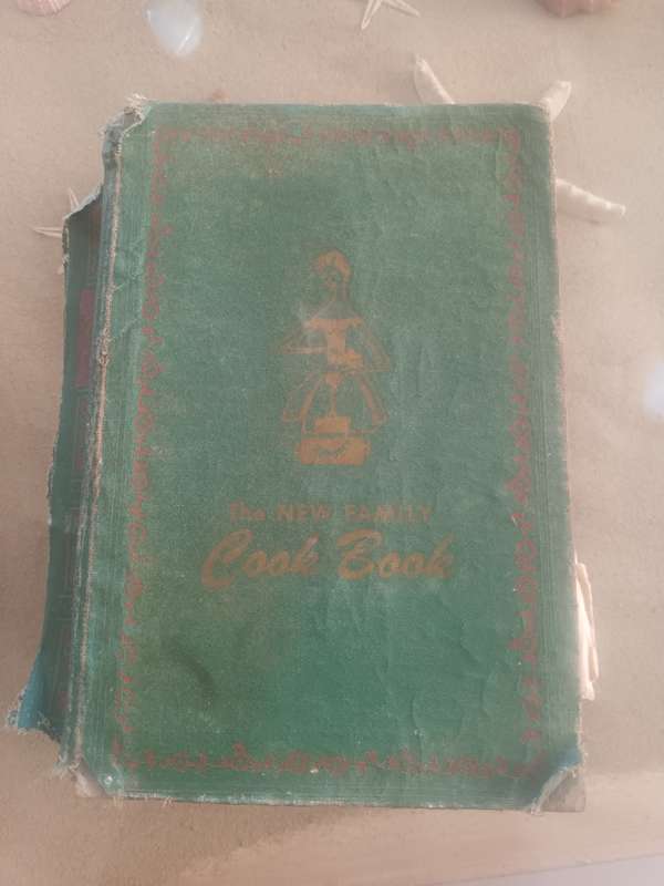 RARE FIND. The New Family Cook Book - Ruth Berolzheimer (1950)