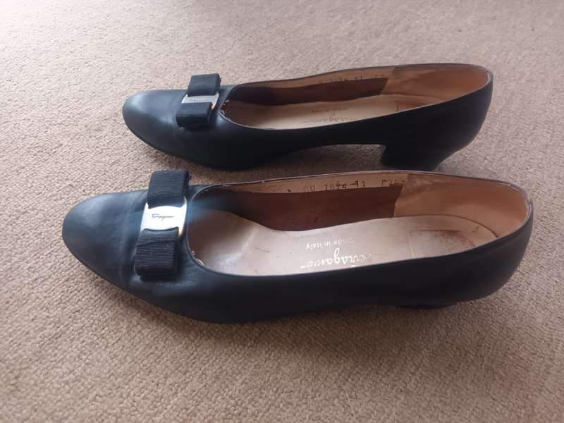 VINTAGE Salvatore Ferragamo Ferragamo Wedge Shoes Black Leather Bow Detail Size 11