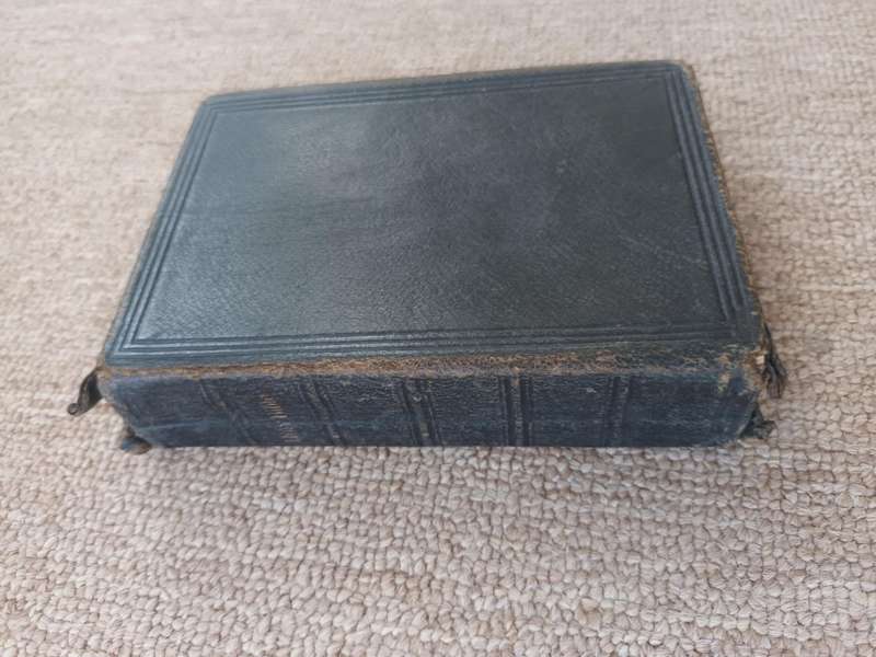 ANTIQUE 1800s The Holy Bible Containing The Old & New Testaments