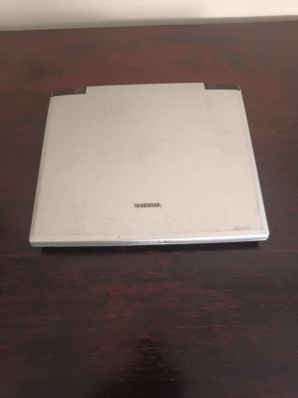 VINTAGE Toshiba Satellite Pro Laptop Model PSA15E-09VYL-EN