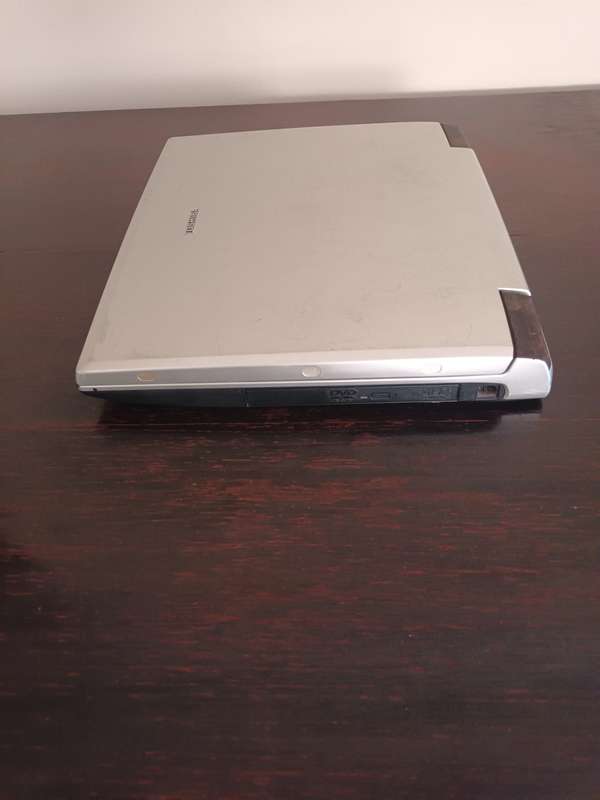 VINTAGE Toshiba Satellite Pro Laptop Model PSA15E-09VYL-EN