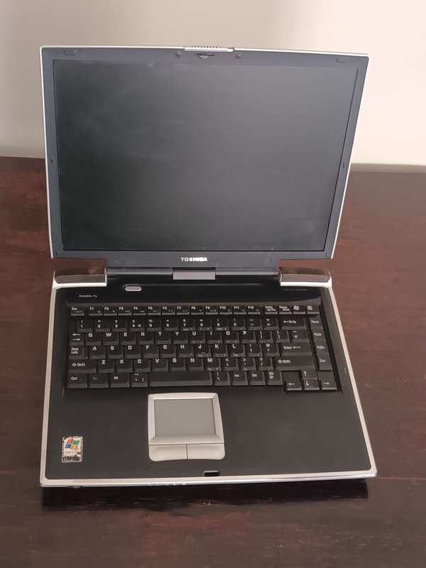 VINTAGE Toshiba Satellite Pro Laptop Model PSA15E-09VYL-EN