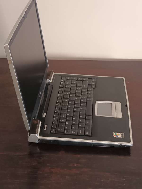 VINTAGE Toshiba Satellite Pro Laptop Model PSA15E-09VYL-EN