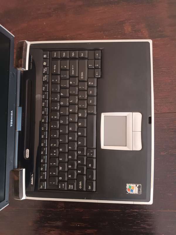 VINTAGE Toshiba Satellite Pro Laptop Model PSA15E-09VYL-EN