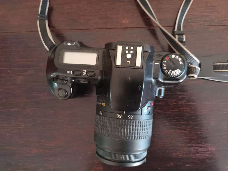CANON EOS 500