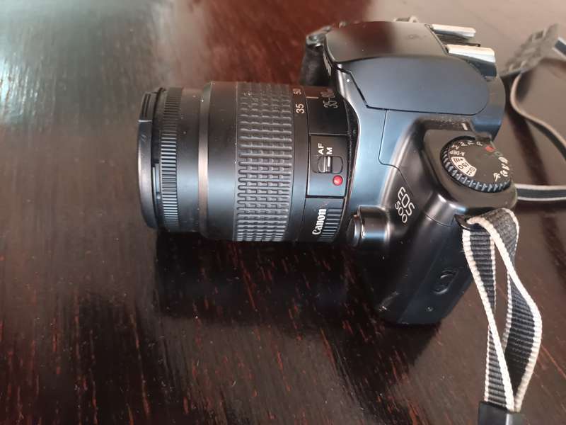 CANON EOS 500