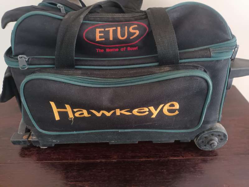 Eutus Hawkeye 2 Ball Roller Bowling Travelers Bag With Wheels