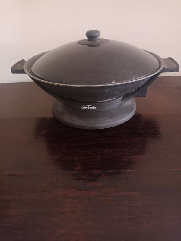 Sunbeam Deluxe 6-Litre Electric Wok Model No. SUN0077
