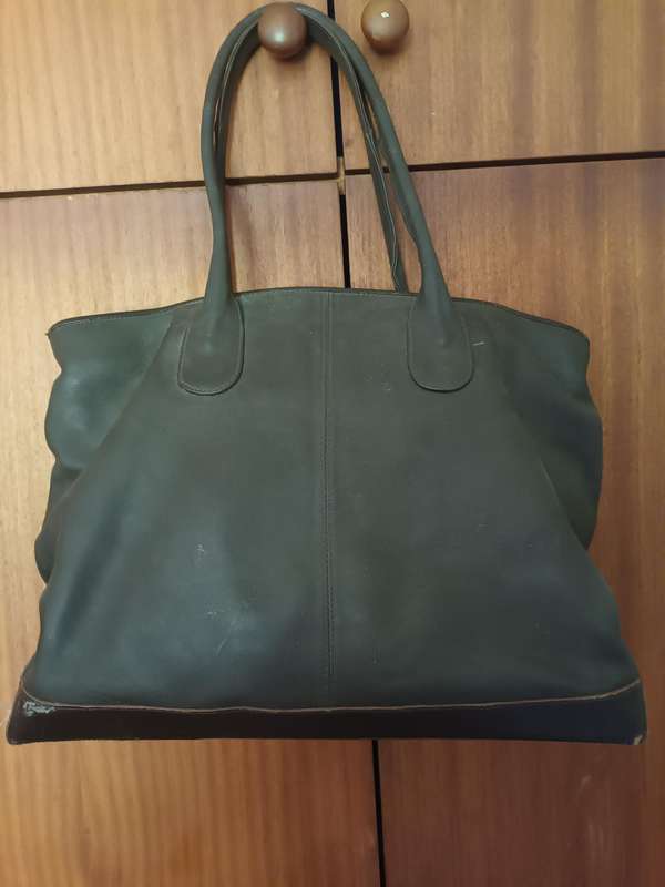 VINTAGE Genuine Leather Tod's Handbag