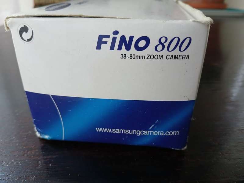 Samsung Fino 800 35mm Point and Shoot Film Camera with 38-80mm Zoom Lens