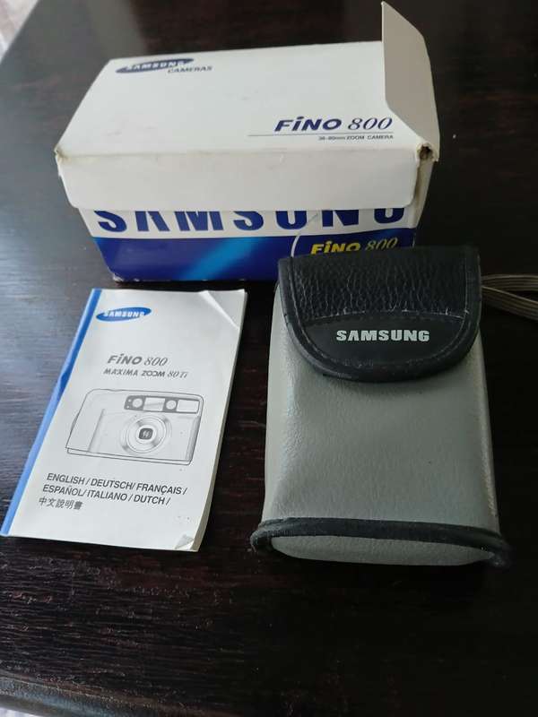 Samsung Fino 800 35mm Point and Shoot Film Camera with 38-80mm Zoom Lens