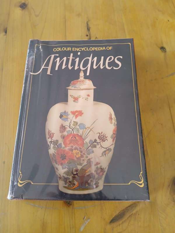 Colour Encyclopaedia of Antiques