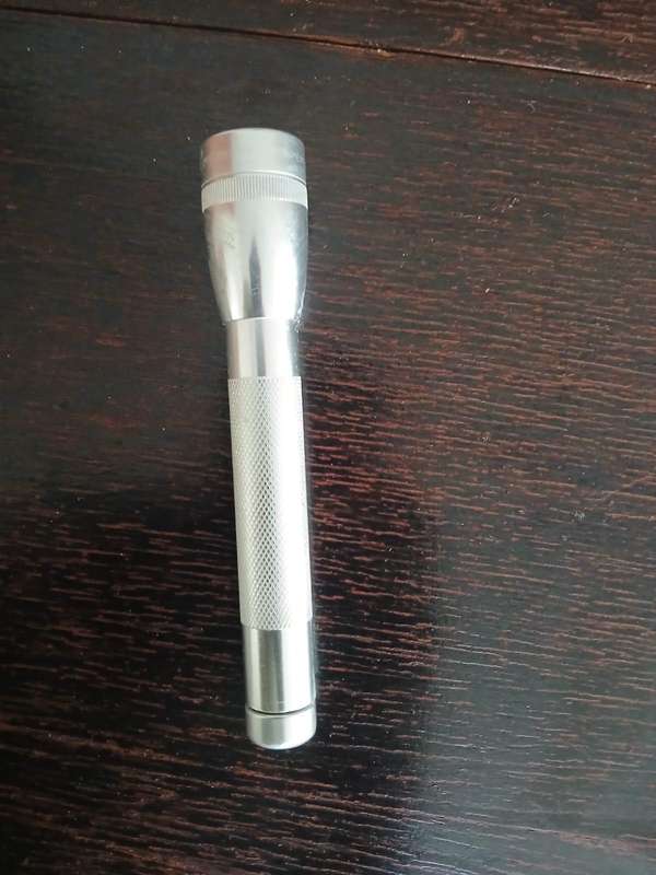 Mag Instrument Maglite Mini Mag AA Pro LED Flashlight 332 Lumens - Silver