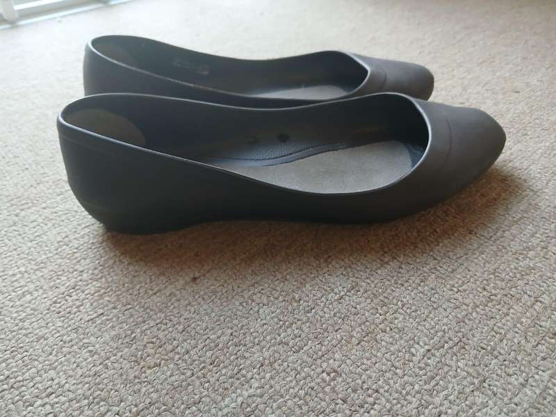 Crocs Iconic Comfort Women's Grey Flats Shoes Size US 6