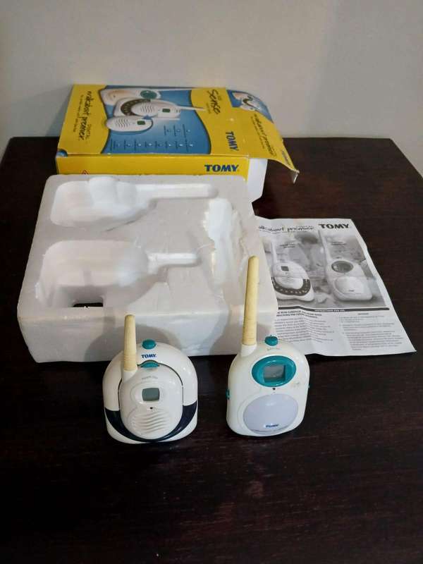 Tomy Walkabout Premier Digital Portable Baby Monitor