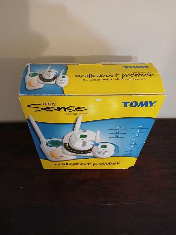 Tomy Walkabout Premier Digital Portable Baby Monitor
