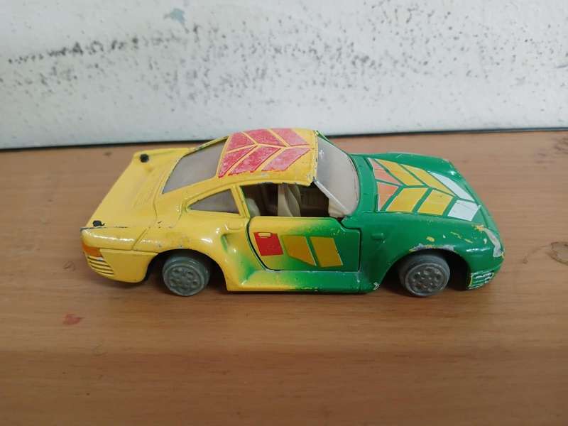 VINTAGE Welly Multi Color Porsche 959 1:43 No. 8664