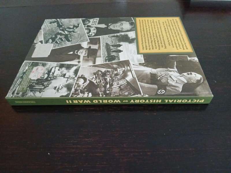 Pictorial History of World War II By Charles Herridge