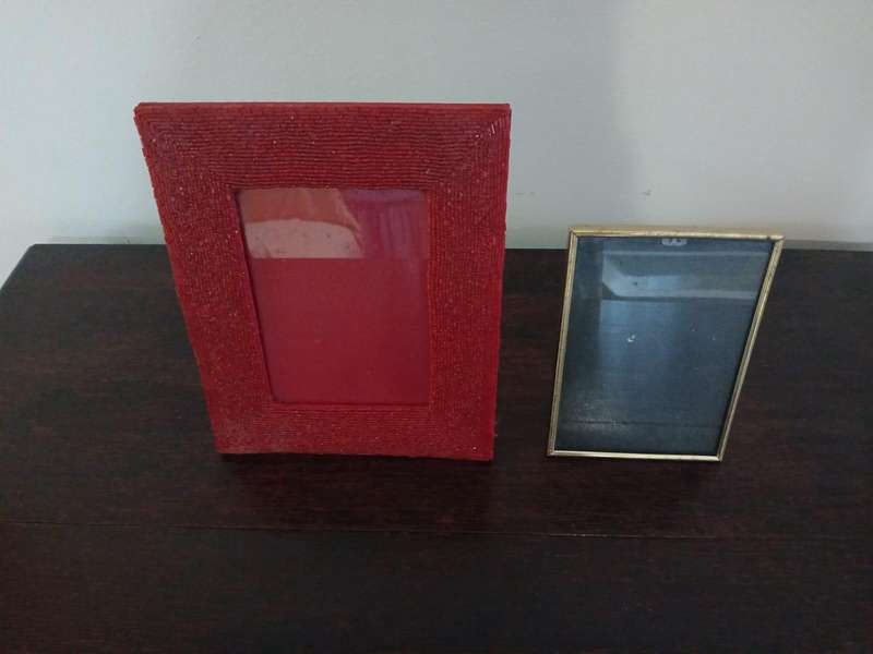 VINTAGE Picture Frames × 2