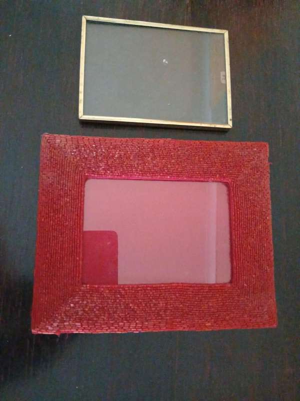 VINTAGE Picture Frames × 2