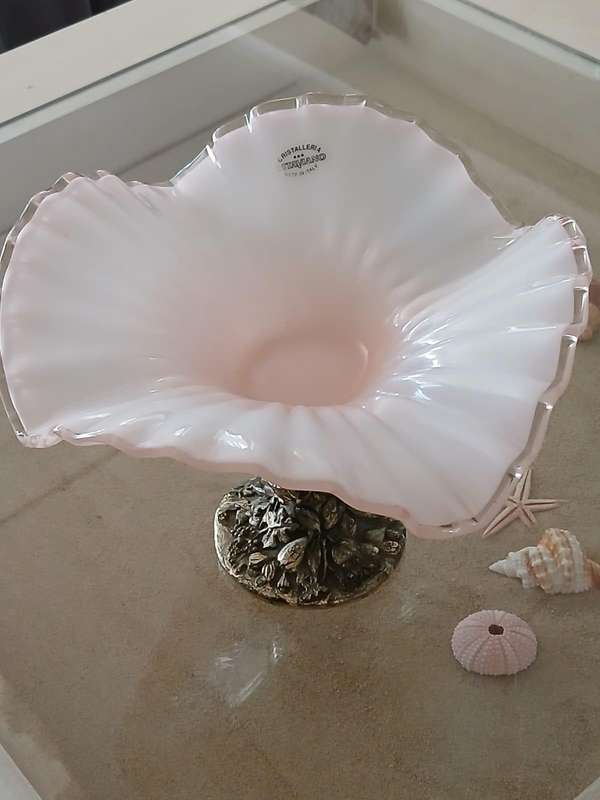 Cristalleria Ottaviano Glass Pink Ruffle Glass Centerpiece On A Silver Pedestal Made In Italy