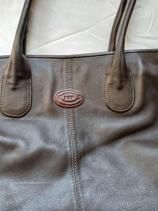VINTAGE Genuine Leather Tod's Handbag