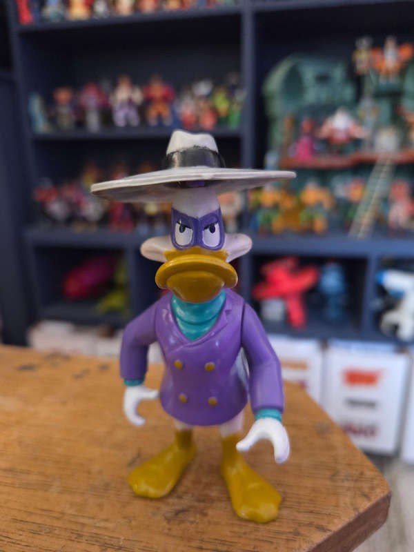 Darkwing Duck action figure, Playmates 1991. READ!