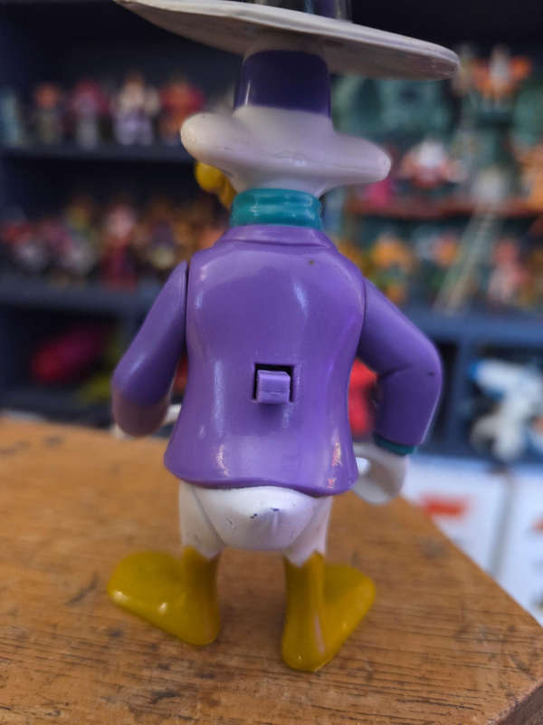 Darkwing Duck action figure, Playmates 1991. READ!